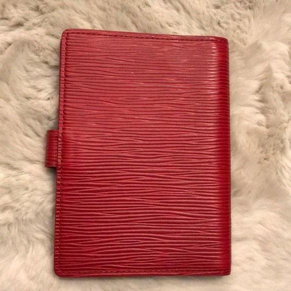 Louis Vuitton - Red Epi PM Agenda - Picture 4 of 5